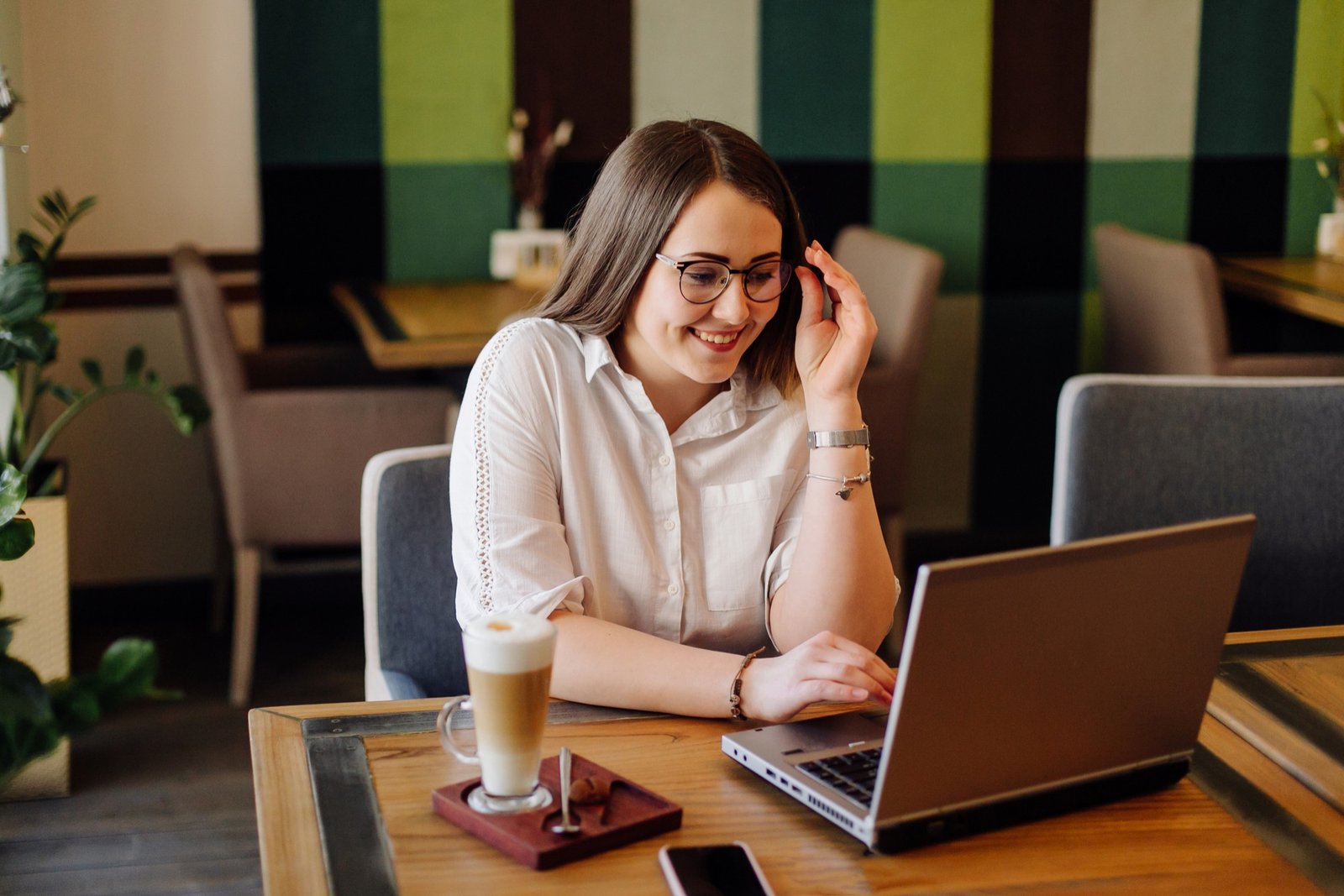 5-week Online Internship: Self-Exploring Markets of a Research IP